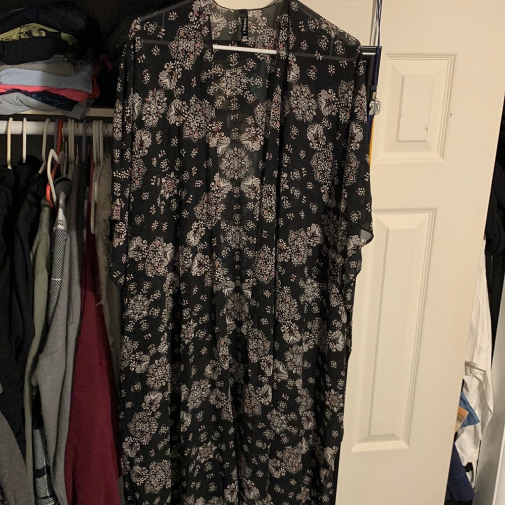 3/4 Torrid Kimono